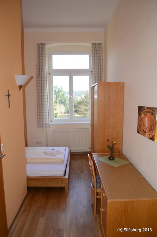 Stiftsberg - Bildungs- Und Freizeitzentrum Kyllburg 外观 照片